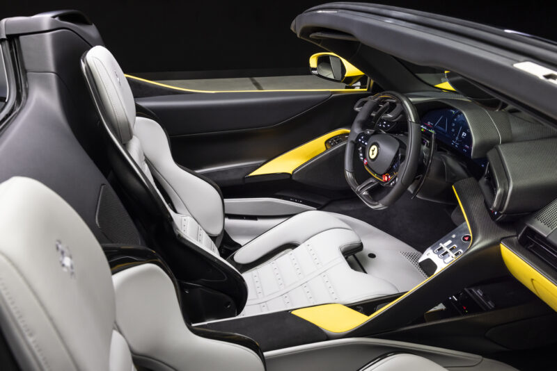 フェラーリ849テスタロッサ/スパイダー　70年に及ぶフェラーリヘリテージを象徴