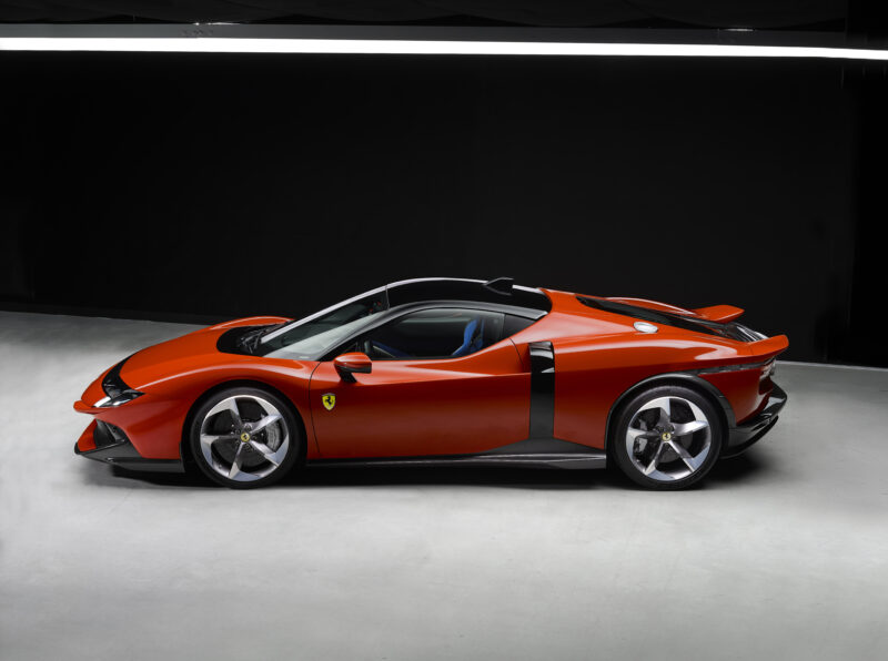 フェラーリ849テスタロッサ/スパイダー　70年に及ぶフェラーリヘリテージを象徴