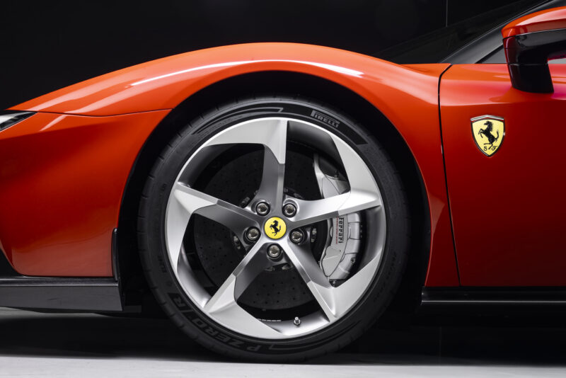 フェラーリ849テスタロッサ/スパイダー　70年に及ぶフェラーリヘリテージを象徴