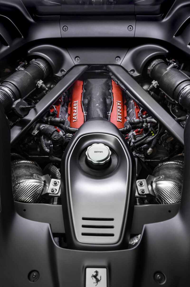 フェラーリ849テスタロッサ/スパイダー　70年に及ぶフェラーリヘリテージを象徴