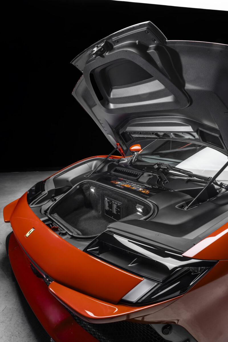 フェラーリ849テスタロッサ/スパイダー　70年に及ぶフェラーリヘリテージを象徴