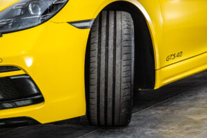 ポルシェ 718ケイマン GTS 4.0 PDK