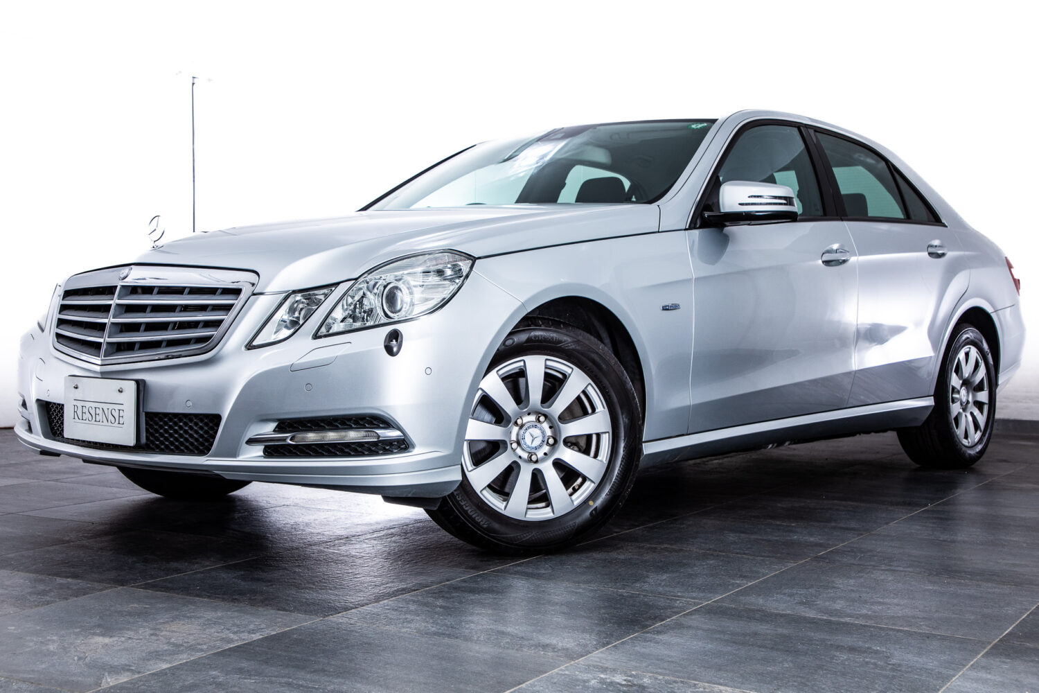 Eクラス E250 CGI ブルーエフィシェンシー