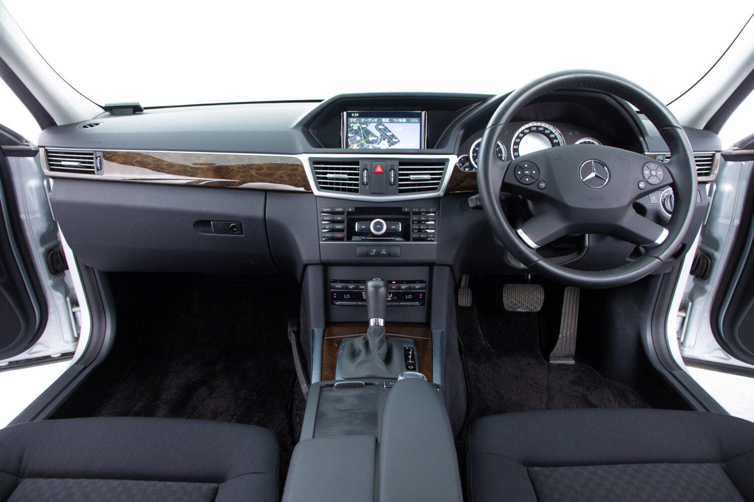 Eクラス E250 CGI ブルーエフィシェンシー