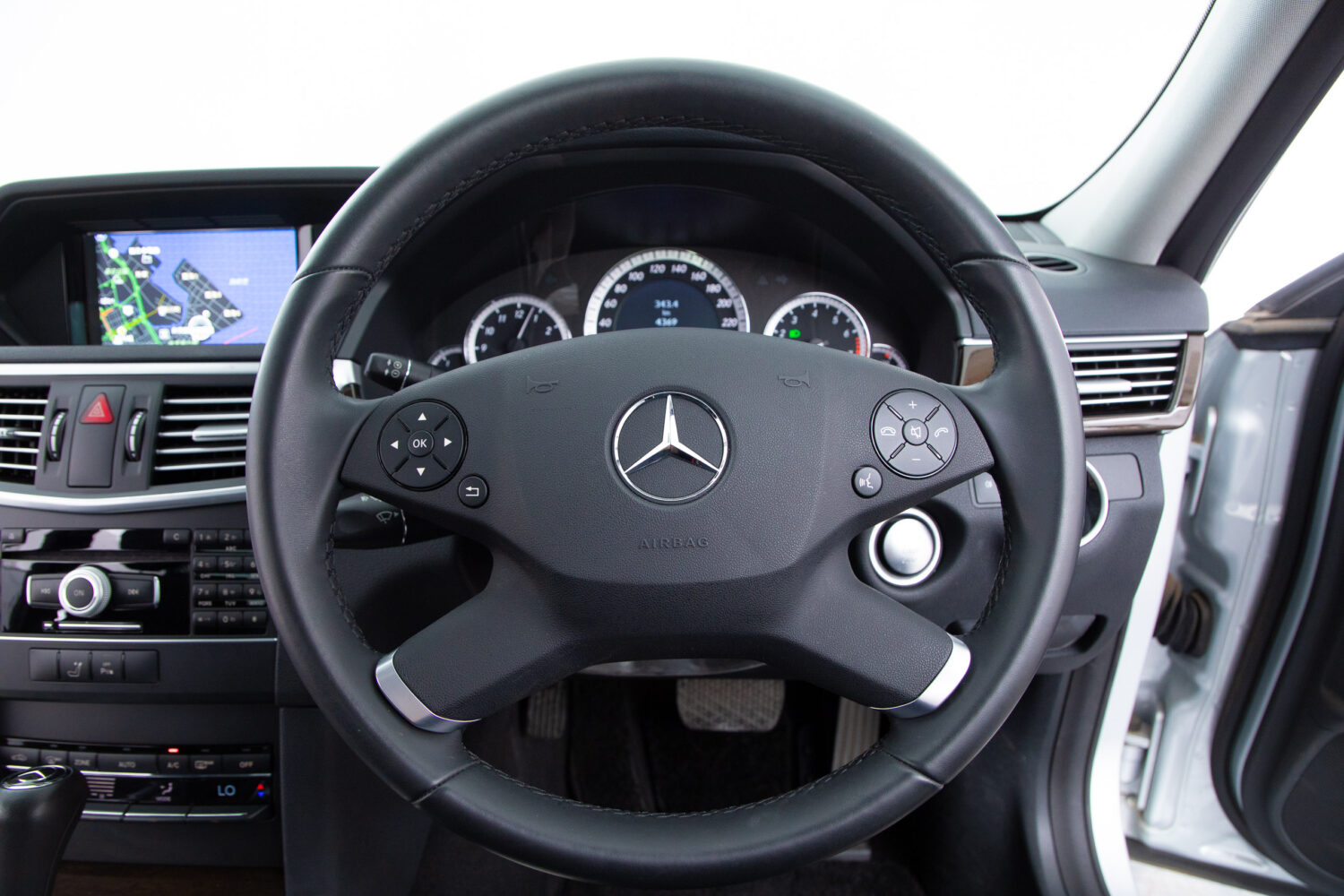 Eクラス E250 CGI ブルーエフィシェンシー