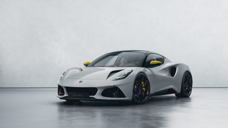 2026年モデルにV6 SE とレーシングライン追加 ロータス・エミーラ