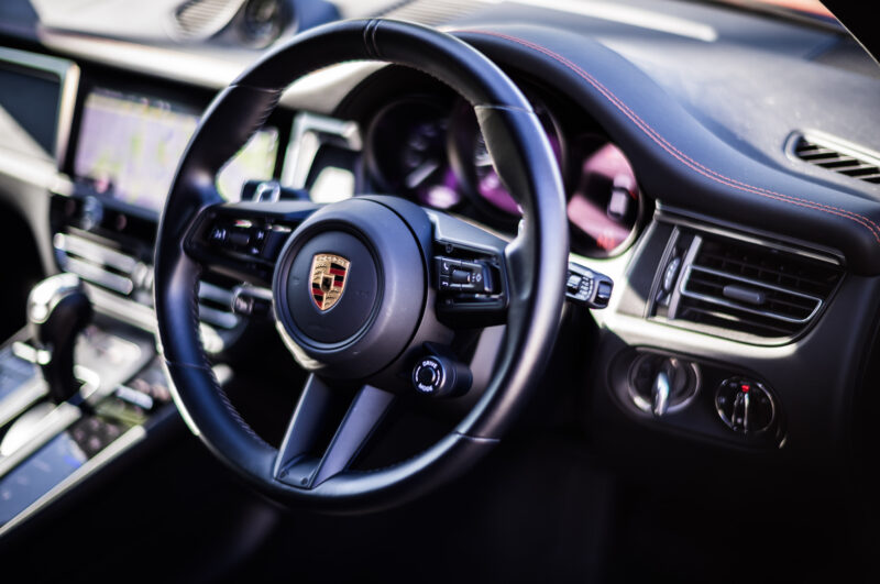 ポルシェ・マカンGTS（2024）スポーツカーの核心