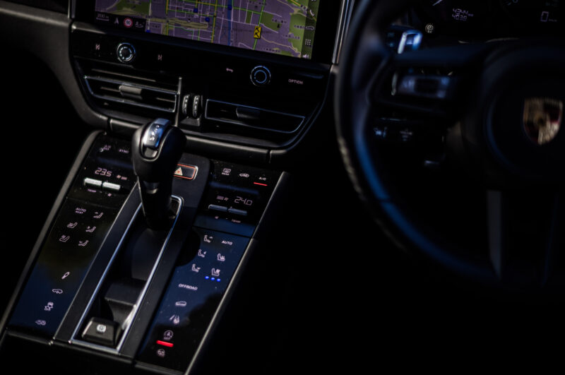 ポルシェ・マカンGTS（2024）スポーツカーの核心