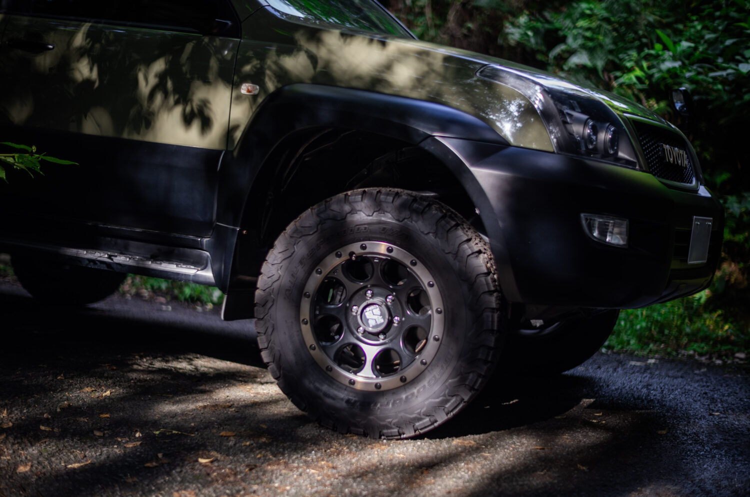トヨタ・ランドクルーザープラド（4WD/4AT）楽しみ方は自由自在
