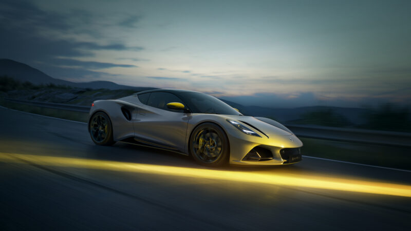 2026年モデルにV6 SE とレーシングライン追加　ロータス・エミーラ