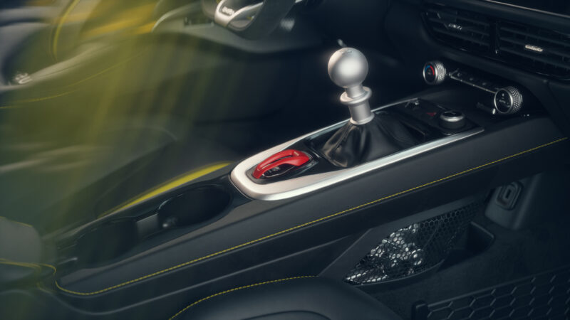 2026年モデルにV6 SE とレーシングライン追加　ロータス・エミーラ