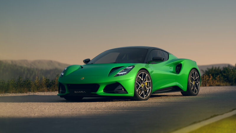 2026年モデルにV6 SE とレーシングライン追加 ロータス・エミーラ