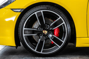 ポルシェ 718ケイマン GTS 4.0 PDK