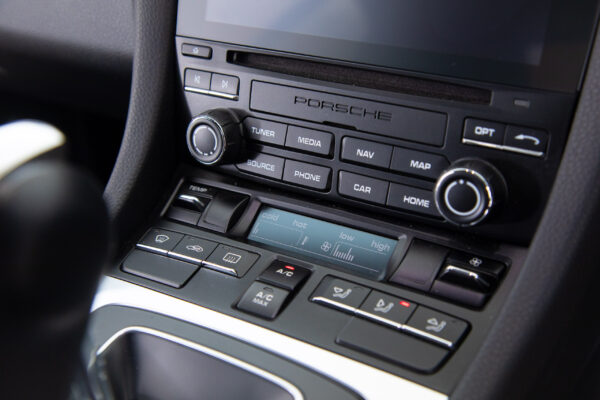 ポルシェ 718ケイマン PDK