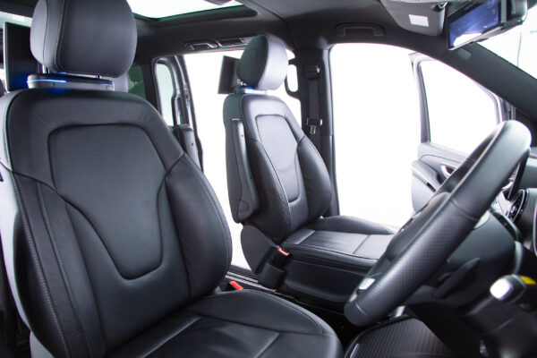 Vクラス V220 d アバンギャルド ロング AMGライン ディーゼルターボ