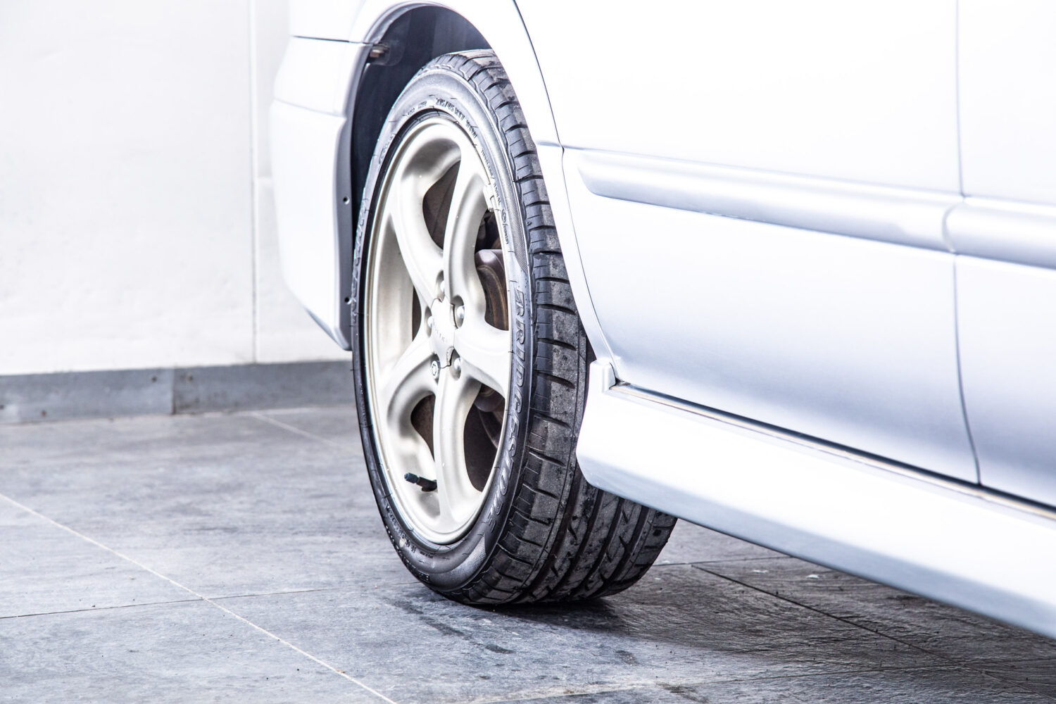 レガシィB4 2.0 RS 4WD