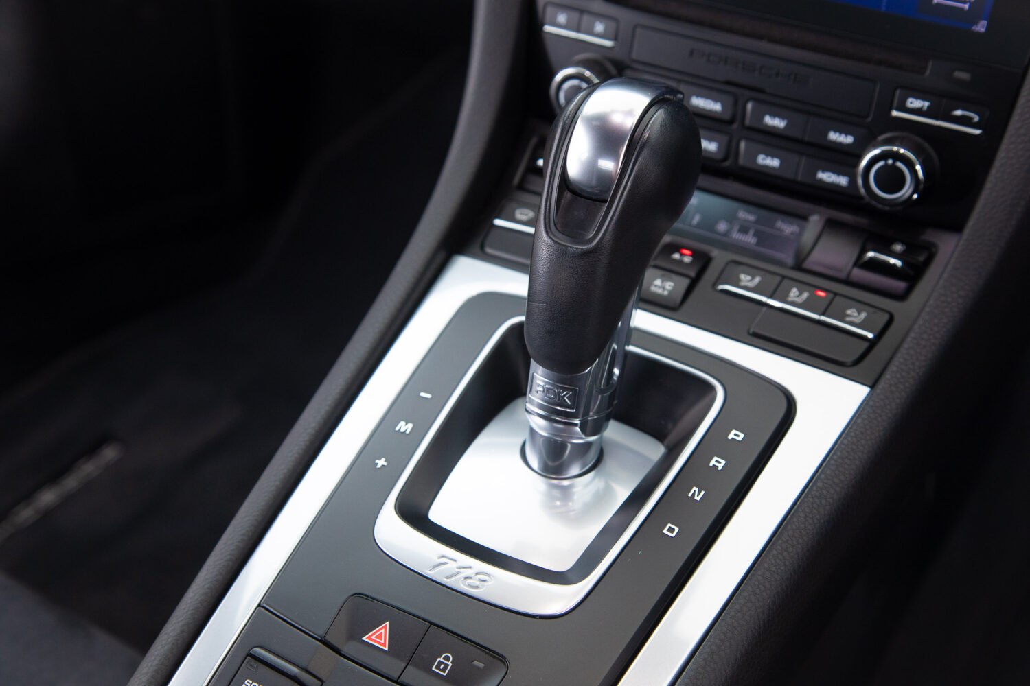 ポルシェ 718ケイマン PDK