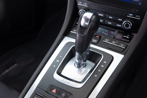 ポルシェ 718ケイマン PDK