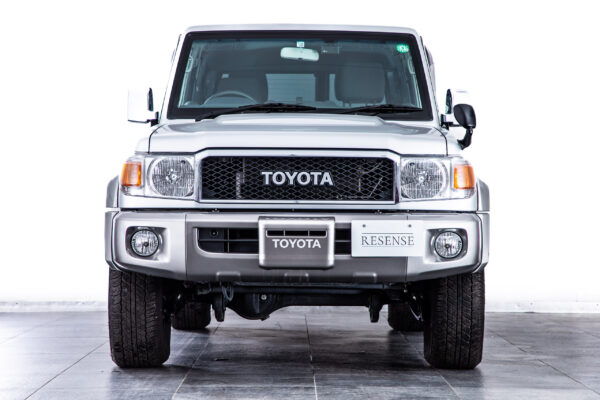ランドクルーザー70 4.0 4WD