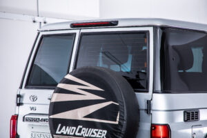 ランドクルーザー70 4.0 4WD