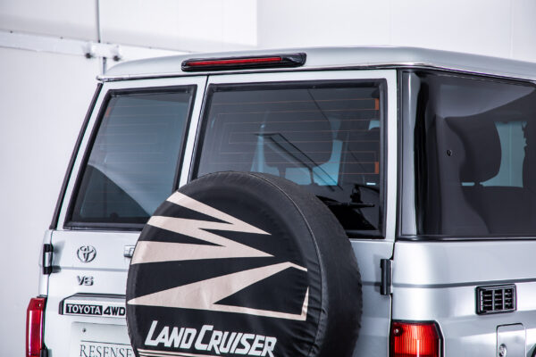 ランドクルーザー70 4.0 4WD