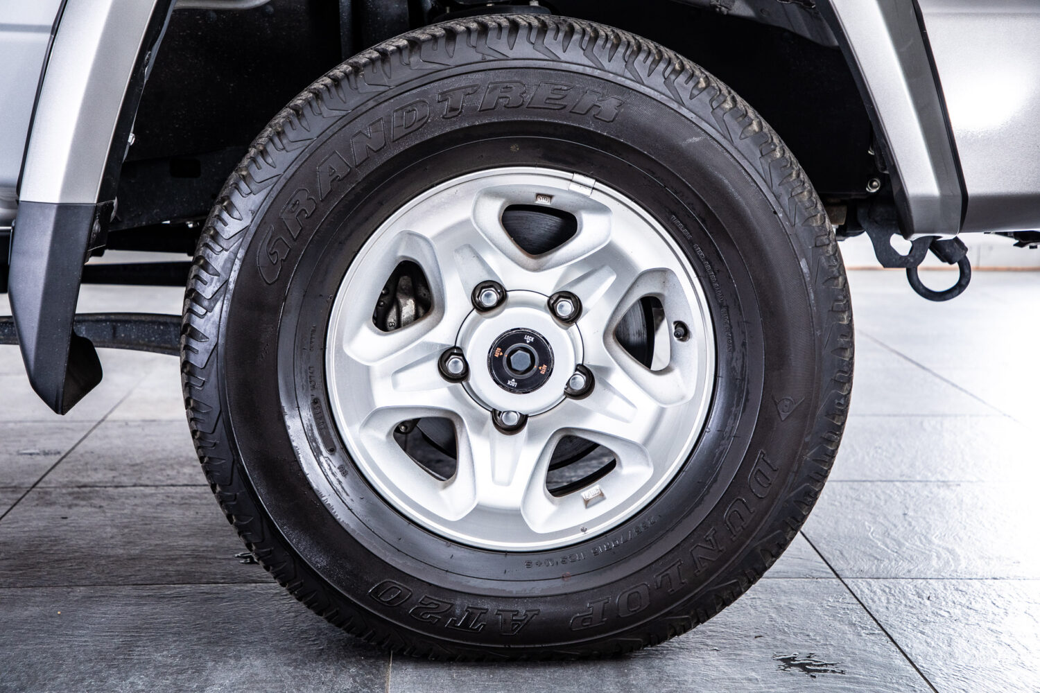 ランドクルーザー70 4.0 4WD
