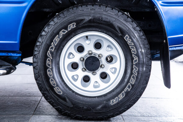 ミュー 2.8 メタルトップ ディーゼル 4WD