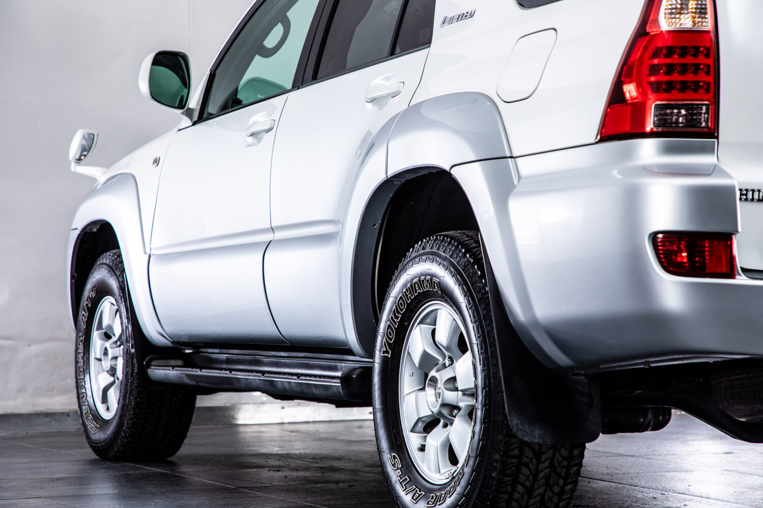 ハイラックスサーフ 2.7SSRXリミテッド60thスペシャル4WD