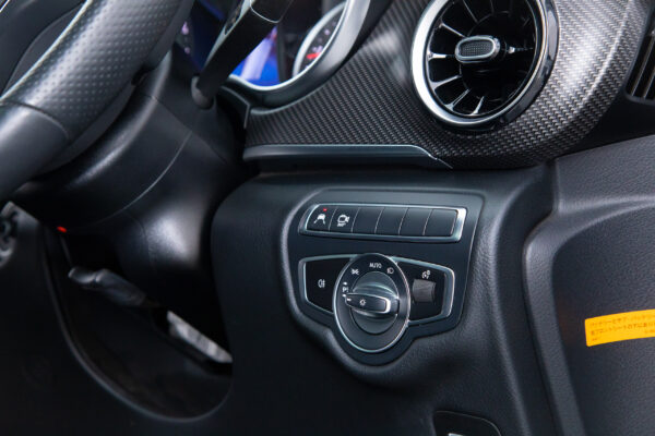 Vクラス V220 d アバンギャルド ロング AMGライン ディーゼルターボ