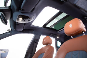 レヴァンテグランルッソ 4WD