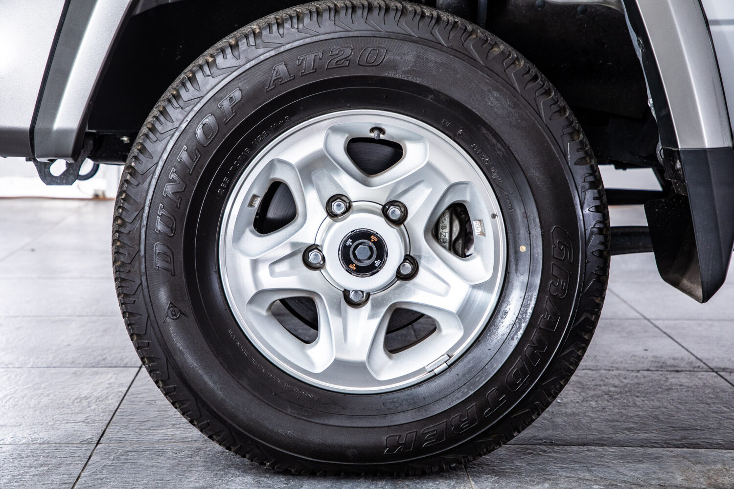 ランドクルーザー70 4.0 4WD