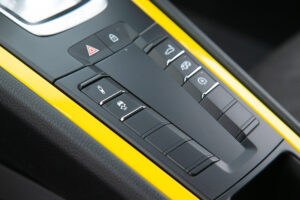 ポルシェ 718ケイマン GTS 4.0 PDK