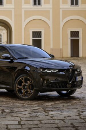 第一弾はアルファ・ロメオ・トナーレ　欧州で人気の「インテンサ」シリーズ日本上陸