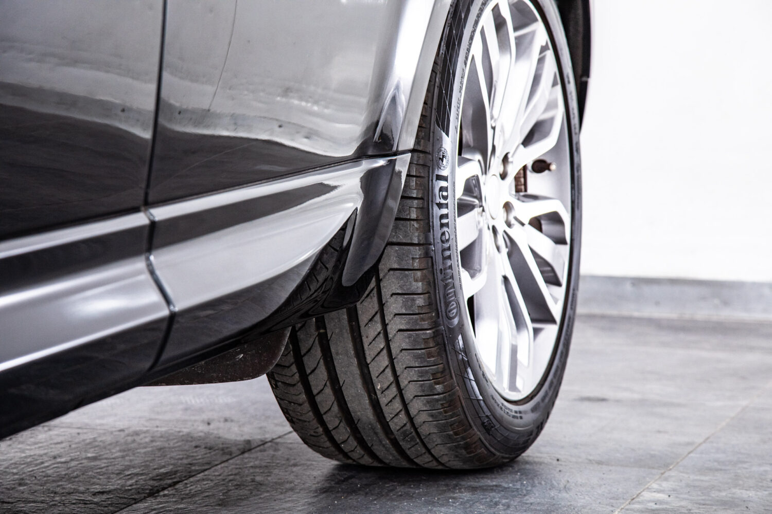 レンジローバースポーツ オートバイオグラフィ ダイナミック (5.0リッター) 4WD