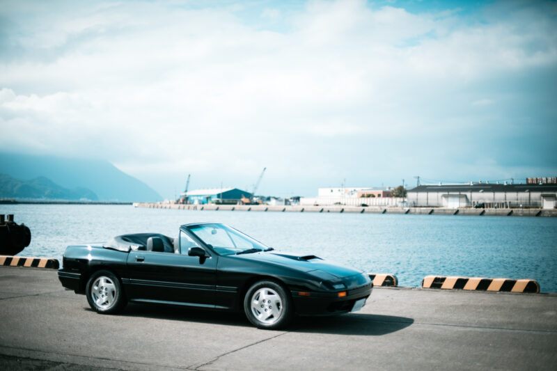 マツダ・サバンナRX-7カブリオレ(1988)とにかくカッコいい