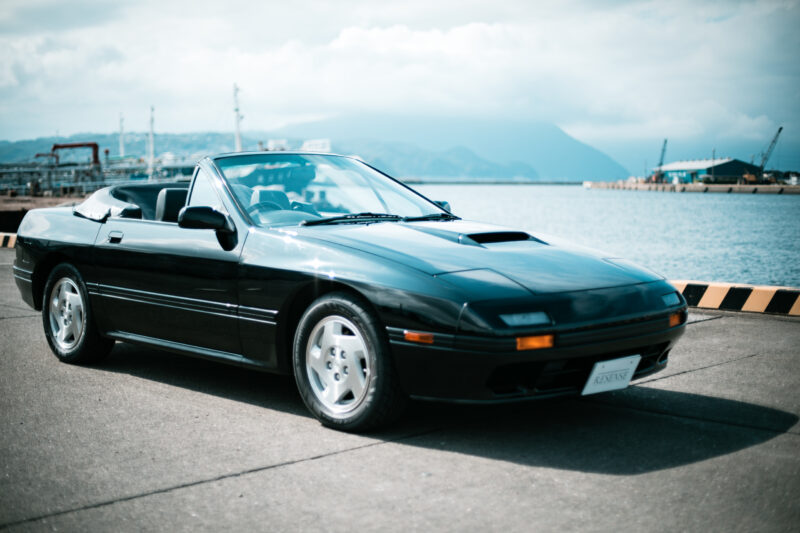 マツダ・サバンナRX-7カブリオレ（FR/4AT）とにかくカッコいい