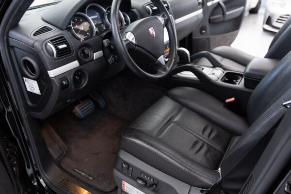 カイエン ターボ ティプトロニックS 4WD