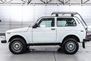 ニーヴァ 4WD