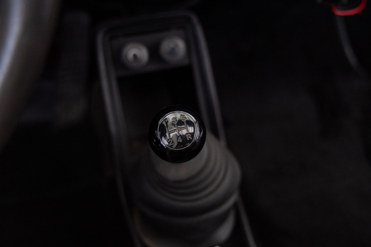911