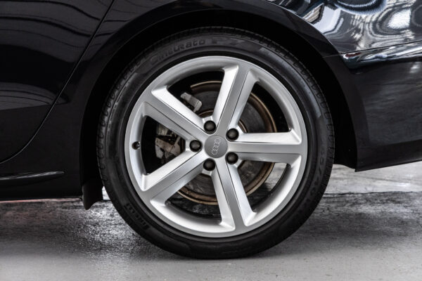 A5スポーツバック 2.0 TFSI クワトロ 4WD