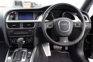 A5スポーツバック 2.0 TFSI クワトロ 4WD