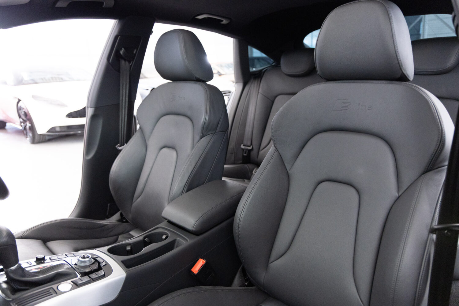 A5スポーツバック 2.0 TFSI クワトロ 4WD