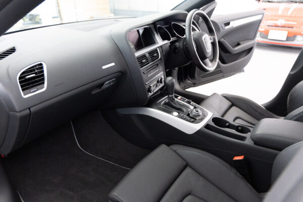 A5スポーツバック 2.0 TFSI クワトロ 4WD