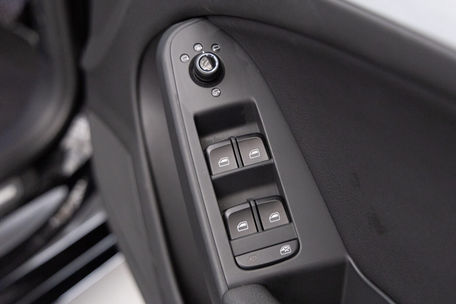 A5スポーツバック 2.0 TFSI クワトロ 4WD