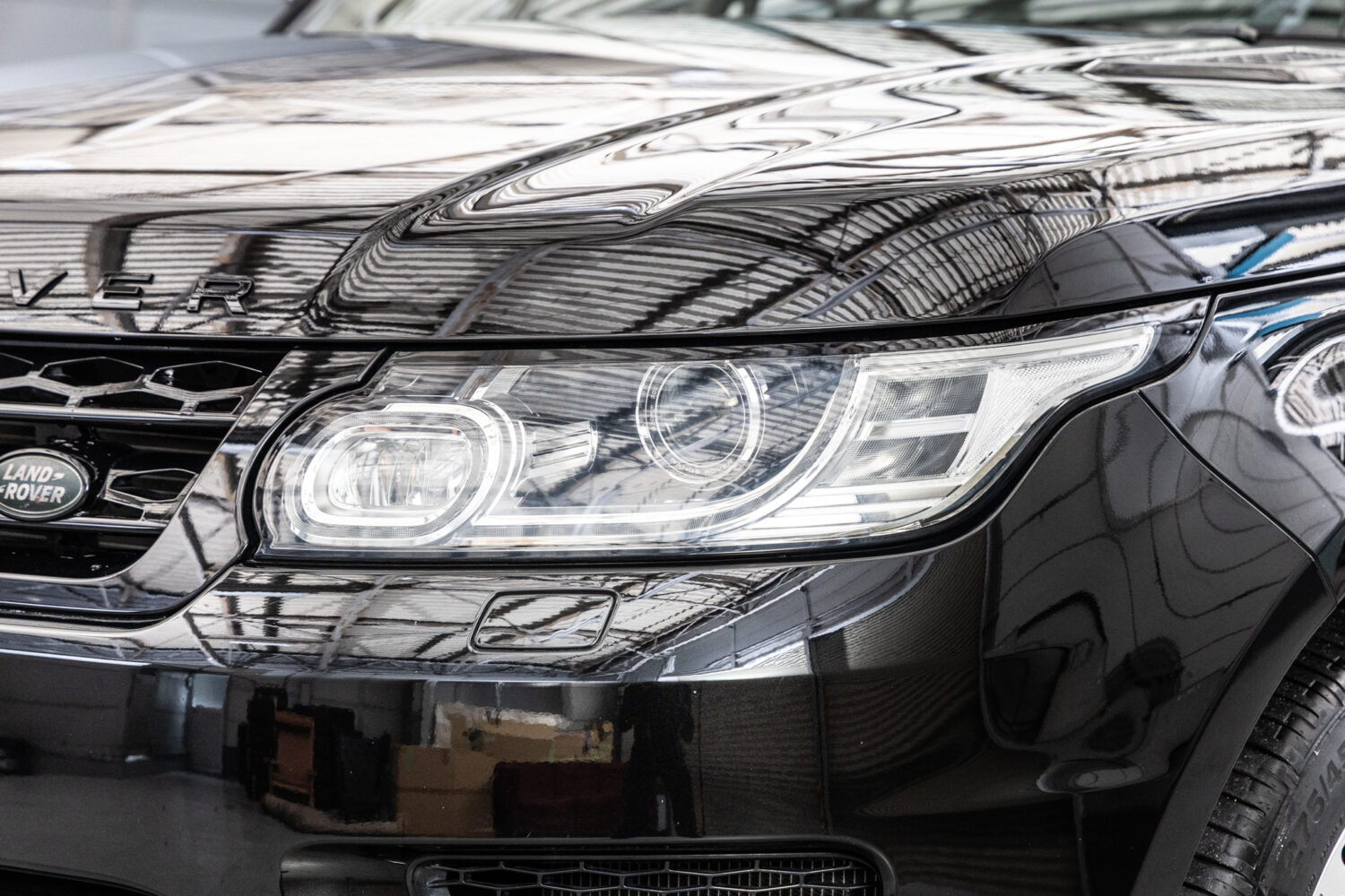 レンジローバースポーツ オートバイオグラフィ ダイナミック (5.0リッター) 4WD