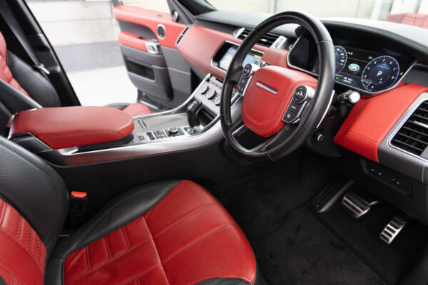 レンジローバースポーツ オートバイオグラフィ ダイナミック (5.0リッター) 4WD