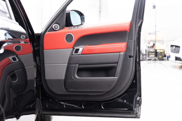 レンジローバースポーツ オートバイオグラフィ ダイナミック (5.0リッター) 4WD