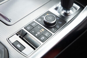 レンジローバースポーツ オートバイオグラフィ ダイナミック (5.0リッター) 4WD