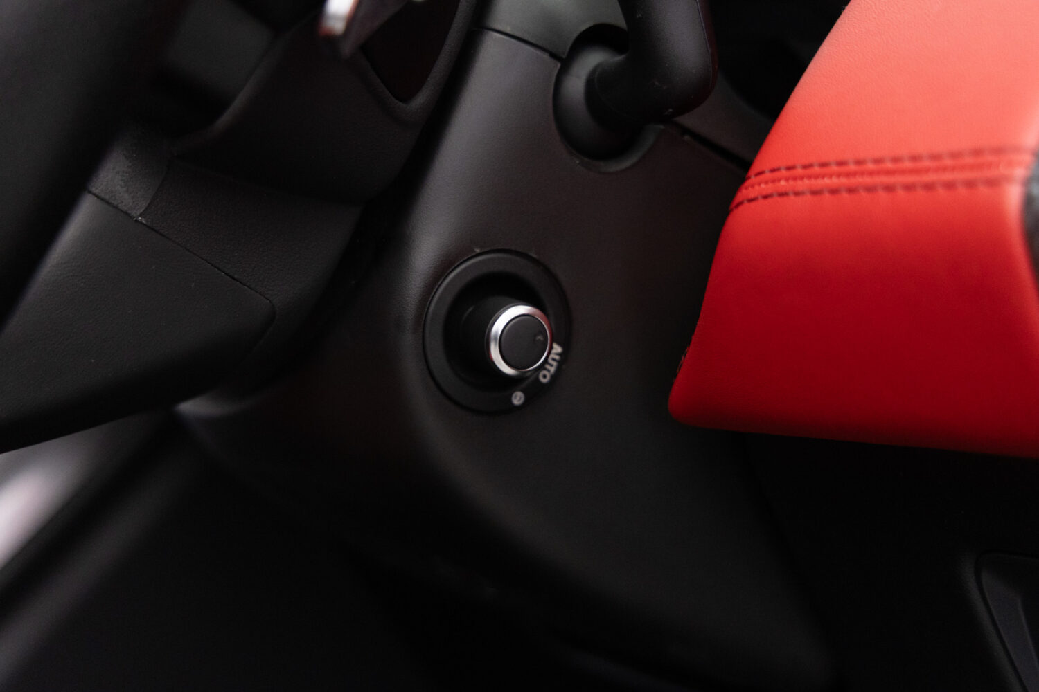 レンジローバースポーツ オートバイオグラフィ ダイナミック (5.0リッター) 4WD