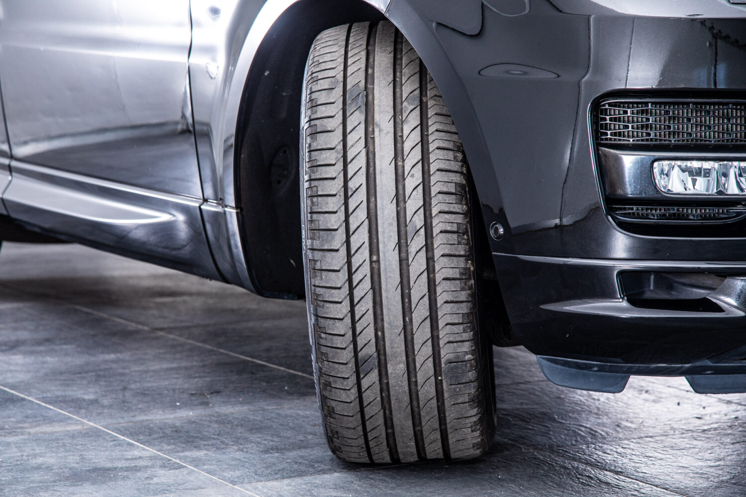 レンジローバースポーツ オートバイオグラフィ ダイナミック (5.0リッター) 4WD